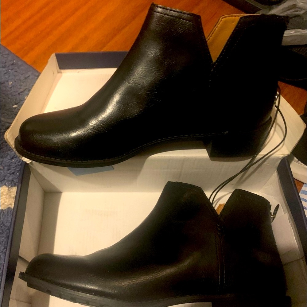 adrienne vittadini women’s comfortable dress casual ankle boot. Slip
